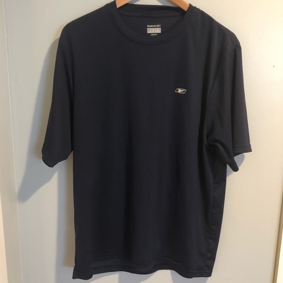 Reebok Other - Reebok athletic top Dry wick